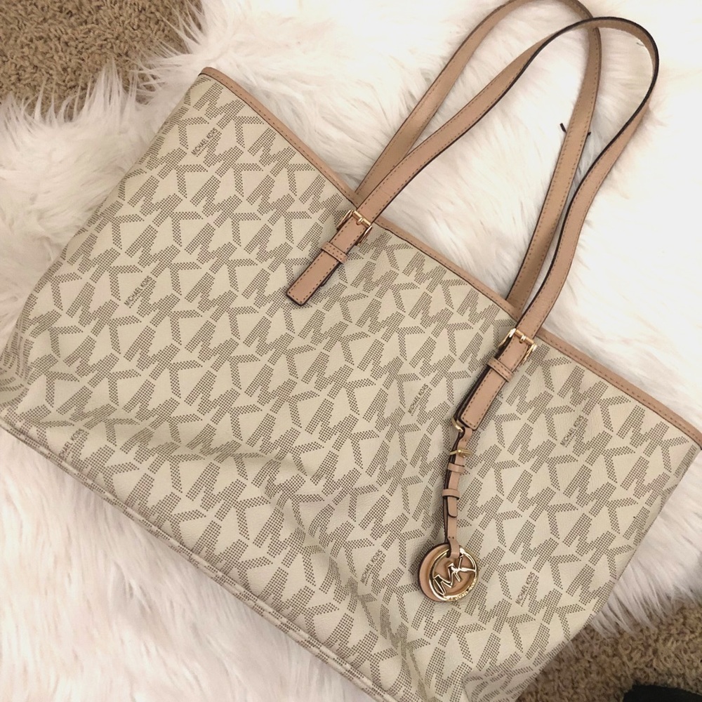 Michael Kors Jet Set Tote